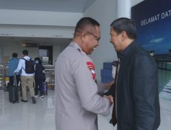 Kapolda Gorontalo Sambut Kedatangan Rombongan Irwasum Polri Komjen Pol. Drs. Ahmad Dofiri di Bandara Djalaluddin