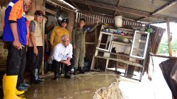 PJ Gubernur Kunjungi Korban Banjir di Kelurahan Bugis