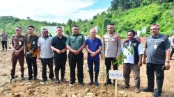 Polda Gorontalo dan Pemkab Pohuwato Tanam Bibit Pohon