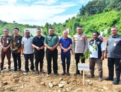 Bersama Polda Gorontalo, Pemkab Pohuwato Tanam 7.500 Bibit Pohon dan Buah