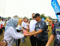 Bangkitkan Persatuan dan Kesatuan Bangsa, Asripan Nani Hadiri Gerakan Pembagian 10 Juta Bendera