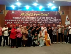 Komisioner KPU Kota Gorontalo Rapat Bersama Stakeholder Terkait Jelang Pendaftaran Calon