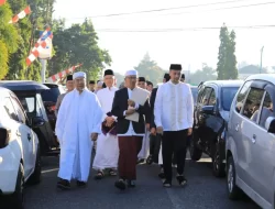 Penjabat Wali Kota Kotamobagu Laksanakan Sholat Idul Adha di Masjid Agung Baitul Makmur