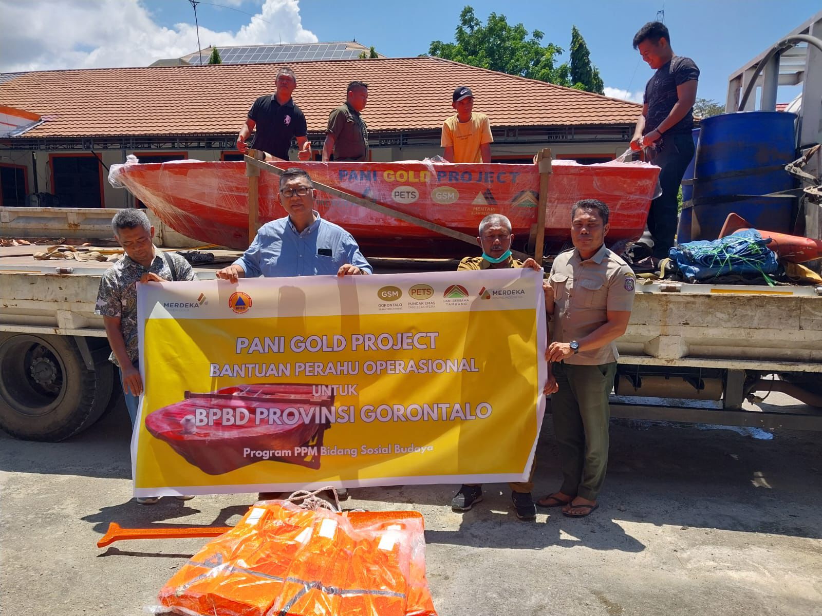 PGP Serahkan Bantuan Oprasional Perahu Kepada BPBD