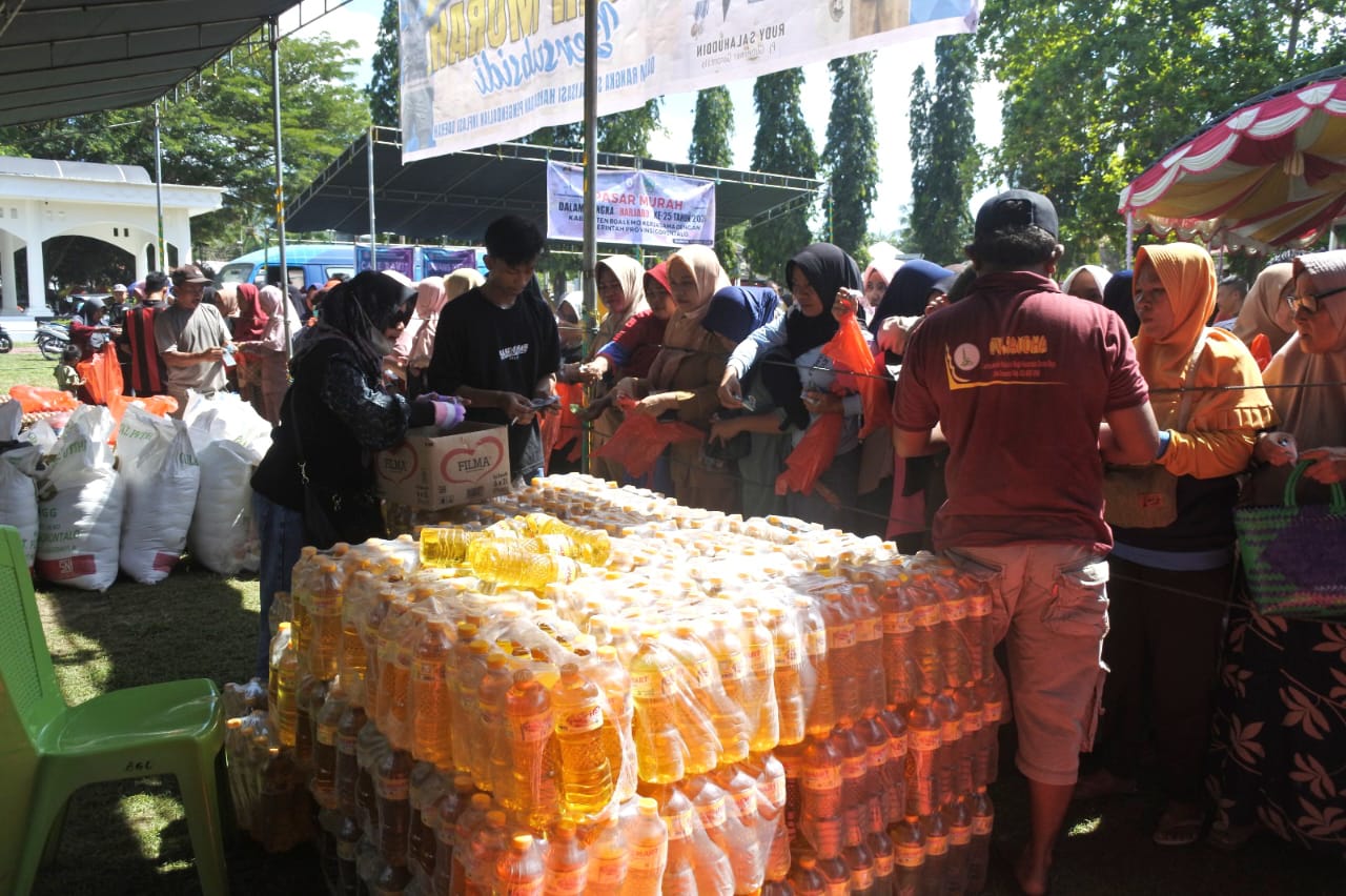 Pasar Murah Bersubsidi Peringati HUT Boalemo