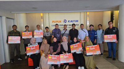 Tingkatkan Loyalitas Pelanggan, 20 Distributor Pupuk Kaltim Terima Reward Program Merdeka NPK Pelangi