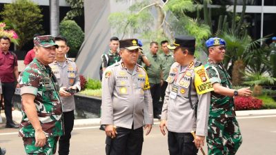 TNI-Polri Sterilisasi Gedung MPR Jelang Pelantikan Presiden