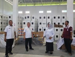 Bupati Siharsi Tinjau Kesiapan Logistik Pilkada Di KPU Pohuwato