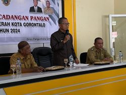 Pemkot Gorontalo Salurkan Bantuan Program Cadangan Pangan Pemerintah Bagi 900 Warga Miskin