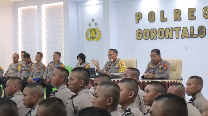 Penutupan Latihan Kerja Siswa SPN Batudaa