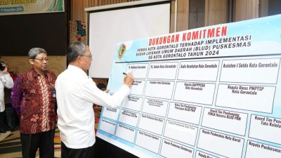 Pj Wali Kota Gorontalo Resmi Tutup Kegiatan Pelatihan Penyusunan dan Penyiapan Dokumen BLUD Puskesmas