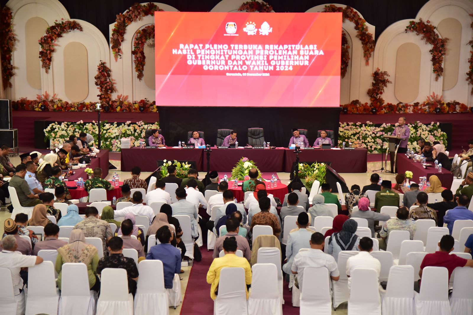 Rapat Pleno Rekapitulasi Suara Pilgub dan Pilwagub 2024