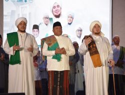 UNG Berholawat: Ribuan Jemaah Hadiri Dzikir dan Sholawat Bersama