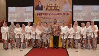 Dharma Wanita Persatuan Universitas Negeri Gorontalo Gelar Acara Puncak HUT DWP dan Hari Ibu