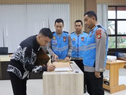 Karo SDM Pimpin Pengambilan Sumpah dan Penandatanganan Pakta Integritas Penerimaan Siswa SIPSS Polda Gorontalo