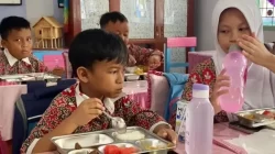 Kepala Sekolah SDN 74 Kota Tengah Berikan Tanggapan Terkait Program MBG