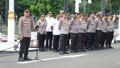 Ratusan Personel Kepolisian Kawal Aksi Unjuk Rasa oleh ADAKSI