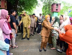 Ribuan Warga Antusias Ikut Pasar Murah Pemprov di Bone Bolango