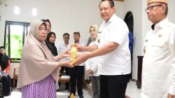 Pemerintah Provinsi Gorontalo Salurkan Bantuan Pangan di Bone Bolango