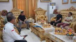 Bulog Diminta Jemput Bola: Gubernur Gusnar Perjuangkan Nasib Petani