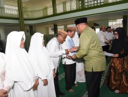 Rektor Eduart Pimpin Doa Bersama untuk Civitas Akademika UNG yang Jalani Ibadah Haji