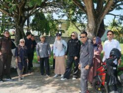 DPRD Dapil 4 Tinjau Jalan Rusak di Jalan Taman Surya Saat Reses Masa Sidang Ketiga