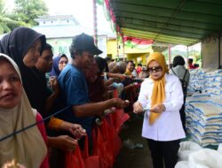 Pemimpin Turun Tangan Pasar Murah Bulontio Timur Disambut Hangat Warga