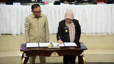DPRD Gorontalo Sahkan Dua Perda Kesehatan dan Kearsipan