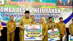 Dorong Perbaikan Layanan Publik dan Kebersihan, Gubernur Gorontalo Serahkan Penghargaan Lomba Desa dan Kelurahan