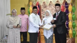 Kolaborasi Pemkot-Kemenag, Warga Kurang Mampu Bisa Nikah Gratis dan Diantar Mobil Dinas Wali Kota