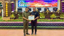 Pemkot Gorontalo Serahkan Dokumen RPJMD dan Perubahan APBD 2025 ke DPRD