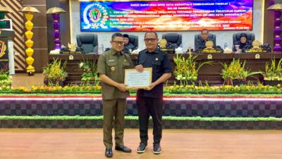 Pemkot Gorontalo Serahkan Dokumen RPJMD dan Perubahan APBD 2025 ke DPRD