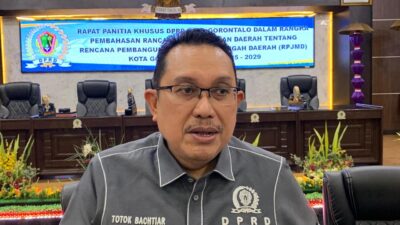 Pansus DPRD Kota Gorontalo Bahas RPJMD 2025–2029, Soroti Target PAD dan Investasi
