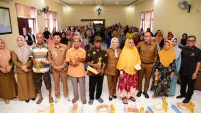 Wagub Idah Syahidah Serahkan Bantuan Langsung ke Tiga Kecamatan Boalemo
