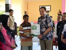 Warga Kabgor Antusias Terima Bantuan Beras CPP dari Pemprov Gorontalo