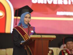 Kisah Anak Penjual Bensin Eceran Raih Gelar Sarjana di UNG