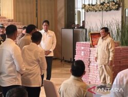 Prabowo Saksikan Penyerahan Uang Korupsi CPO Rp13 Triliun di Kejagung