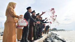 Pemkab Pohuwato Peringati Hari Pahlawan Dengan Upacara Tabur Bunga