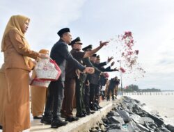Pemkab Pohuwato Peringati Hari Pahlawan Dengan Upacara Tabur Bunga