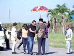 Tiba di Gorontalo, Menkumham Supratman Disambut Karawo dan Tarian Longgo