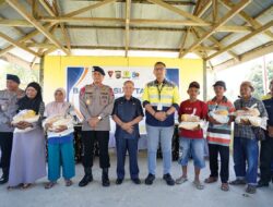Peringati HUT ke-80 Brimob, PGM Bersama Polri Bagikan 300 Paket Bantuan