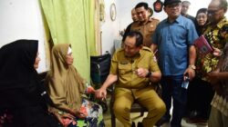 Gubernur Gusnar Ismail Peringati Hari Guru Nasional dengan Kunjungi Guru Masa SMPP