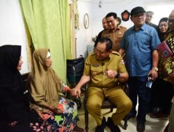 Gubernur Gusnar Ismail Peringati Hari Guru Nasional dengan Kunjungi Guru Masa SMPP