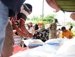 Pemprov Gorontalo Salurkan 306 Paket Sembako Murah di Kota Barat