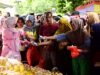 Jelang Nataru, Warga Gorontalo Serbu Pasar Murah Bersubsidi