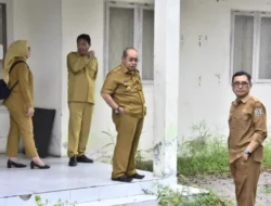 Wali Kota Adhan Dambea Tinjau Aset Bangunan Eks Kantor Kesbangpol yang Tak Terpakai