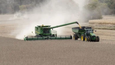 Media di California Sebut Kebijakan Perdagangan Trump sebagai Bencana