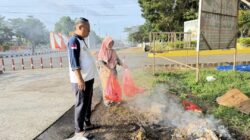 Bupati Gorut Ingatkan Petugas Soal Pengelolaan Sampah saat Sidak Taman Rakyat