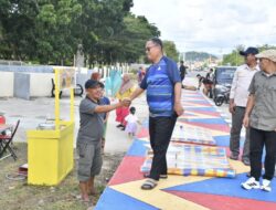 Bupati Gorontalo Utara Pantau Lokasi Kegiatan UMKM di Trotoar Depan Kantor Bupati