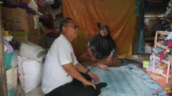 Tak Sekadar Meninjau, Bupati Thariq Langsung Perintahkan Pembangunan Rumah Warga di Kecamatan Monano